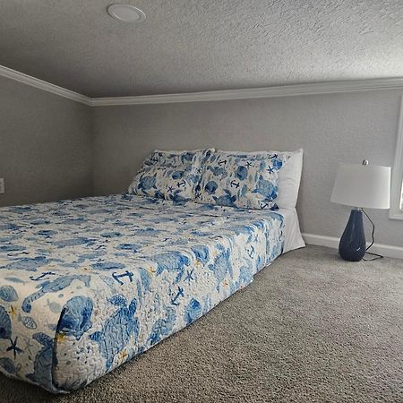 Live Oak Landing Hotel Freeport Bagian luar foto