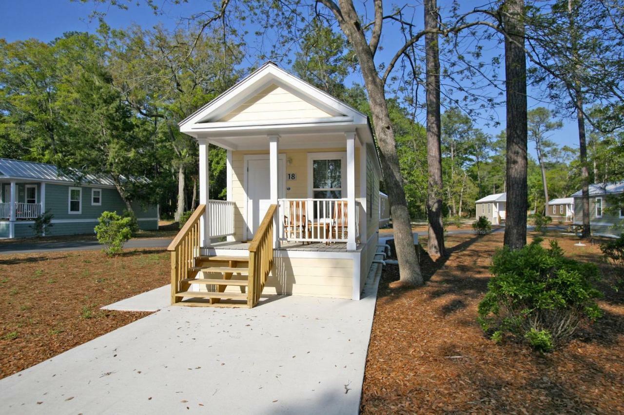 Live Oak Landing Hotel Freeport Bagian luar foto